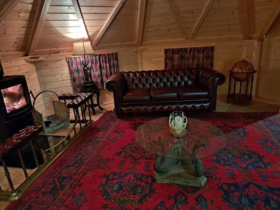 Antler Lodge Rushton Spencer ภายนอก รูปภาพ